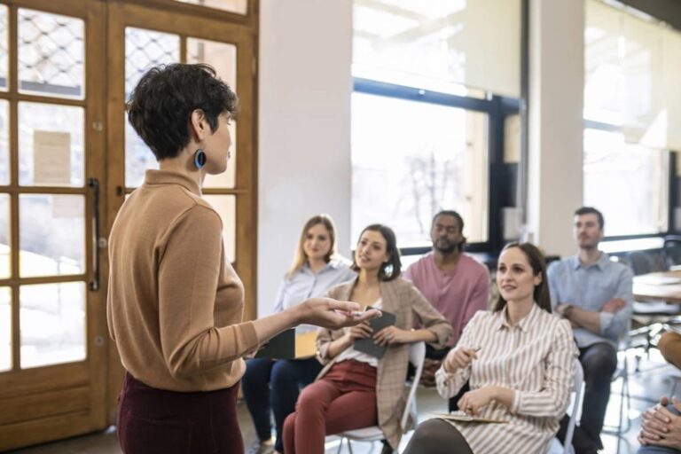 reuniao-escolar-qual-e-sua-importancia-para-os-filhos